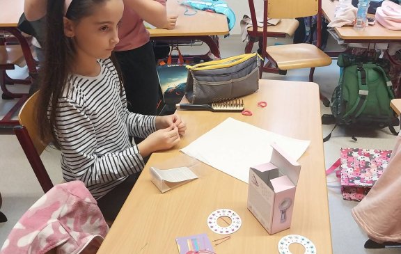 Malá kadeřnice/Malý kadeřník